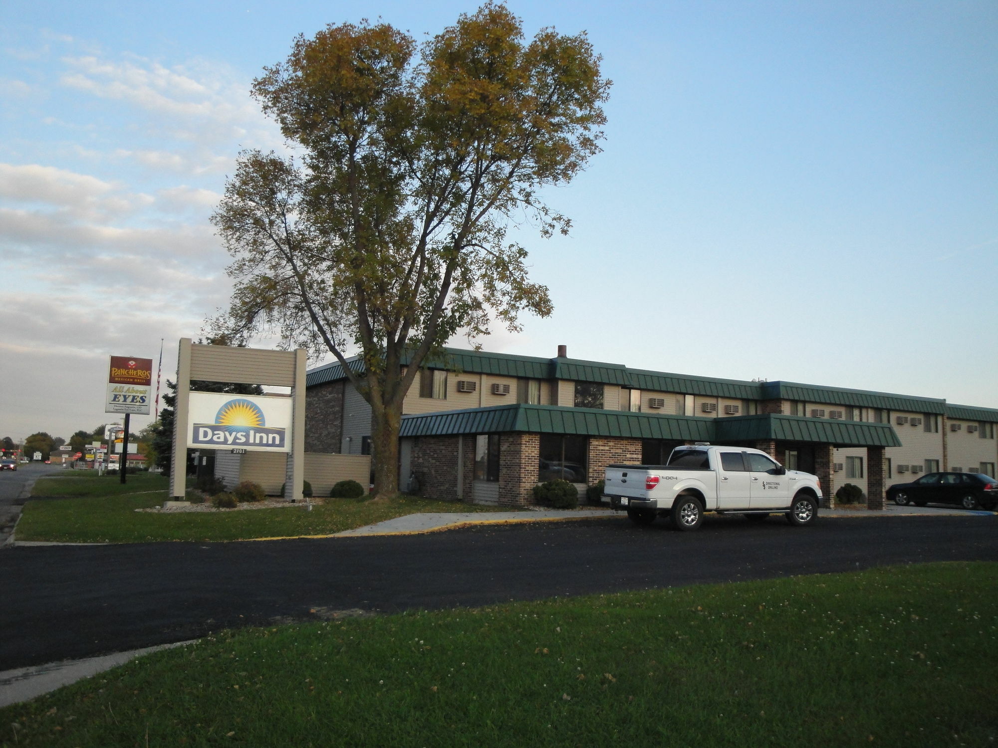 Days Inn By Wyndham Mason City Exterior photo